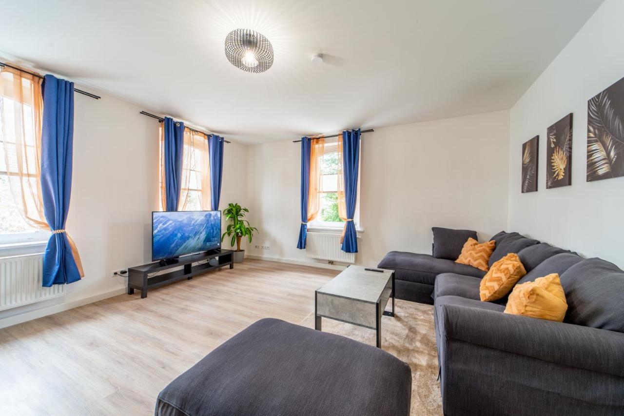 Grosse 3-Zimmer Wohnung - Zentral-Coburg - Kostenloser Parkplatz Екстер'єр фото